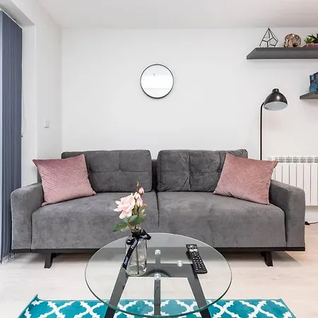 City - Granville House Apartment