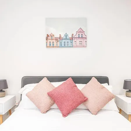 Apartment City - Granville House